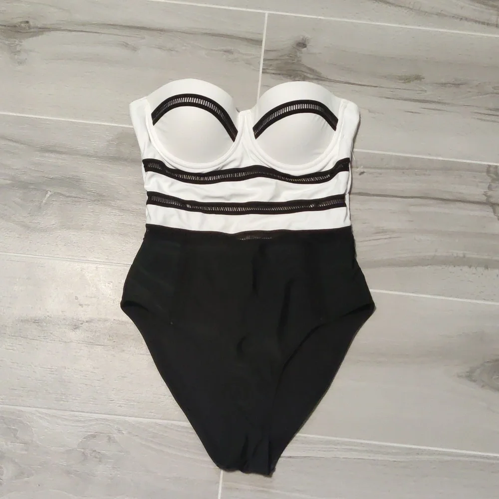 Very beautiful 2 Women swimwear - Picture 4 of 5